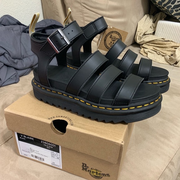 dr martens blaire sandal size 7